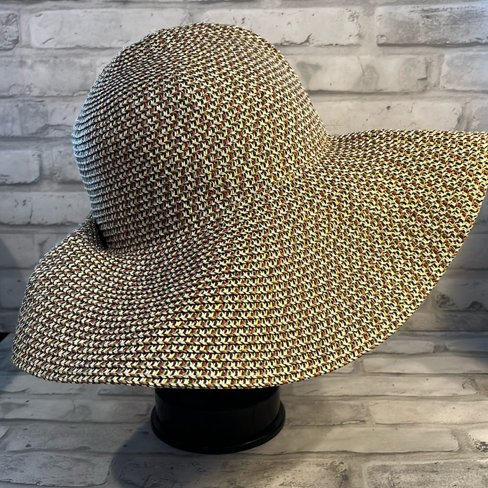 David & Young sun hat 100% paper tan red yellow green strands 16 in across